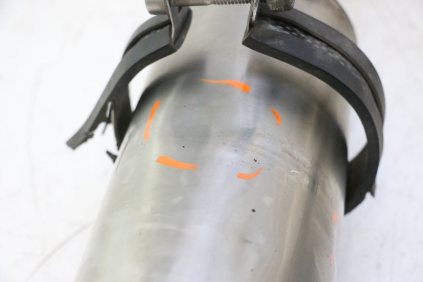 photo de POT ECHAPPEMENT YAMAHA FJR 1300 (2001 - 2005) - Marquages et références