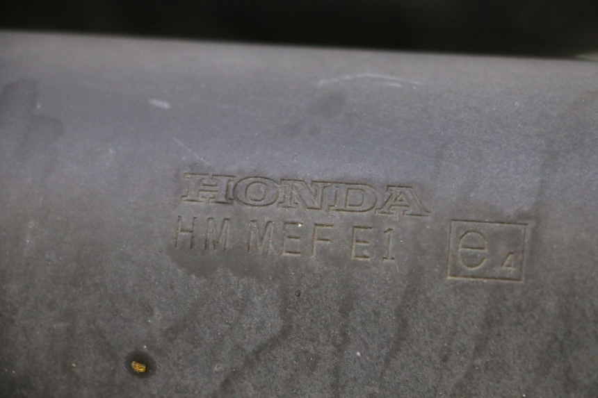 photo de POT ECHAPPEMENT HONDA FJS SILVER WING SILVERWING 400 (2005 - 2008) - Autre angle de vue