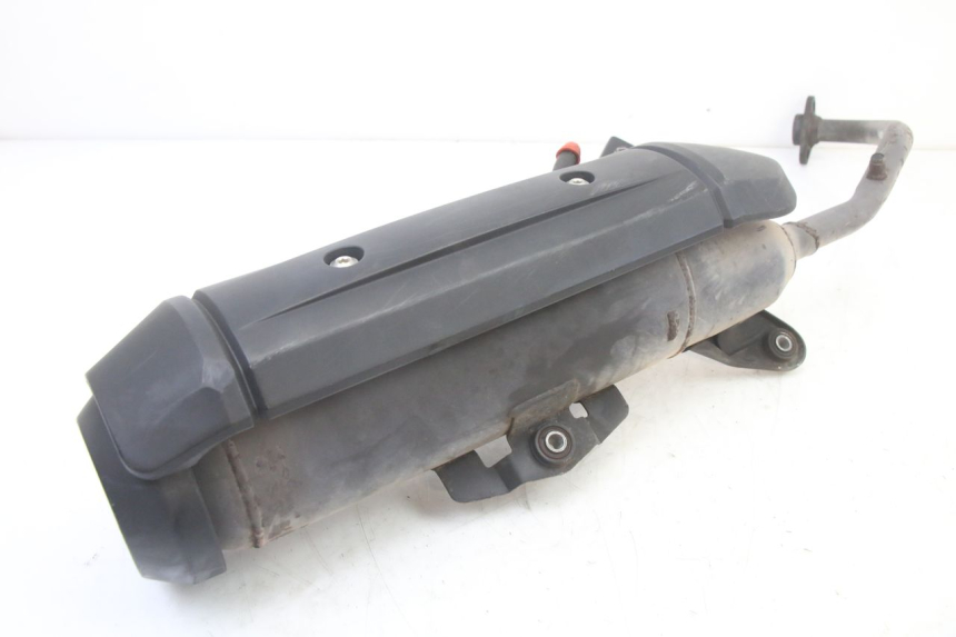 photo de POT ECHAPPEMENT MBK FLAME X 125 (2007 - 2016) - Gros plan technique