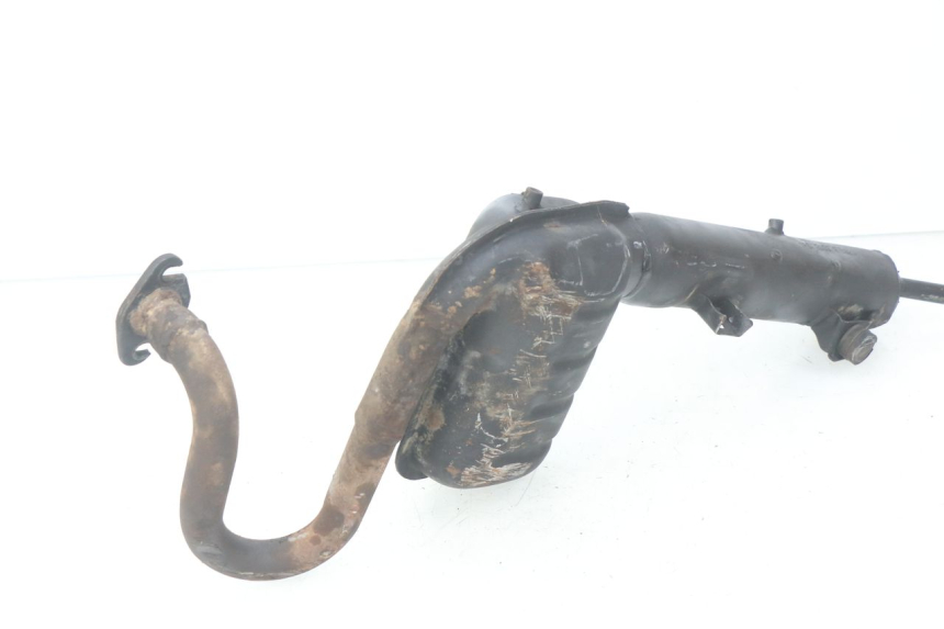 photo de POT ECHAPPEMENT PEUGEOT FOX 50 (1995 - 2003) - Points de fixation