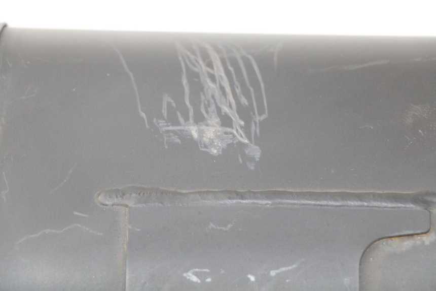 photo de POT ECHAPPEMENT YAMAHA FZ8 800 (2010 - 2016) - Points de fixation