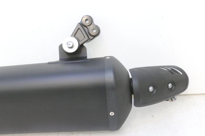 photo de POT ECHAPPEMENT YAMAHA FZ8 800 (2010 - 2016) - Zoom état d’usage