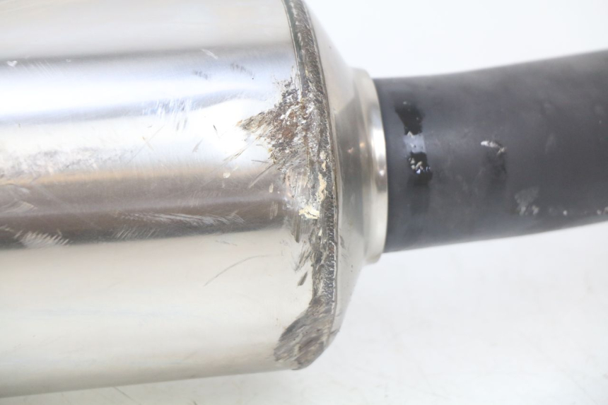 photo de POT ECHAPPEMENT YAMAHA FZS FAZER 600 (1998 - 2001) - Photo complémentaire