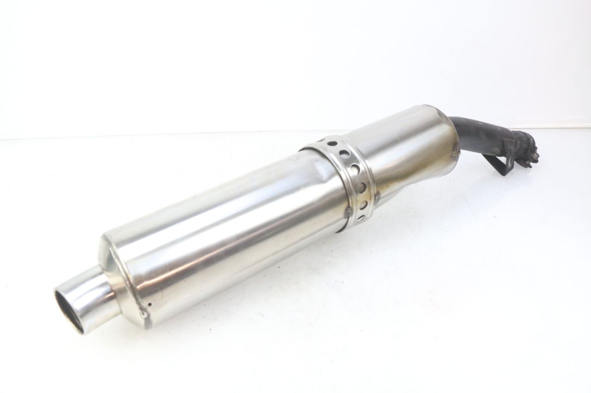 photo de POT ECHAPPEMENT YAMAHA FZS FAZER 600 (1998 - 2001) - Gros plan technique