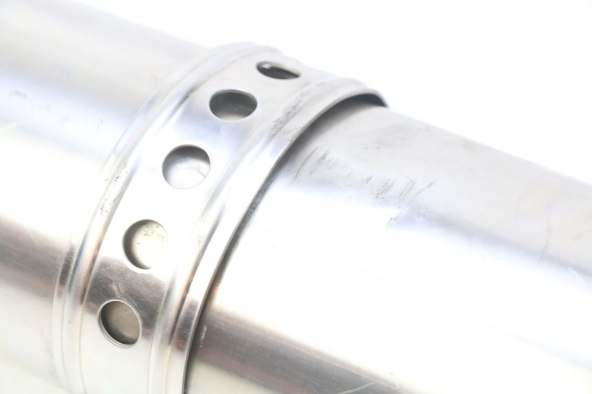 photo de POT ECHAPPEMENT YAMAHA FZS FAZER 600 (1998 - 2001) - Vue d’ensemble