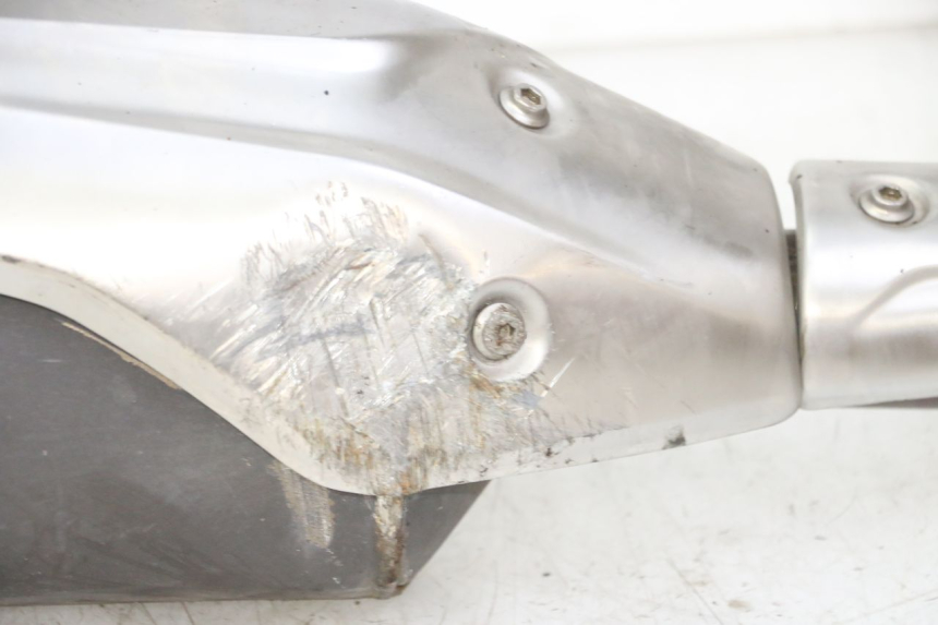 photo de POT ECHAPPEMENT BMW G310 R 310 (2016 - 2020) - Vue principale