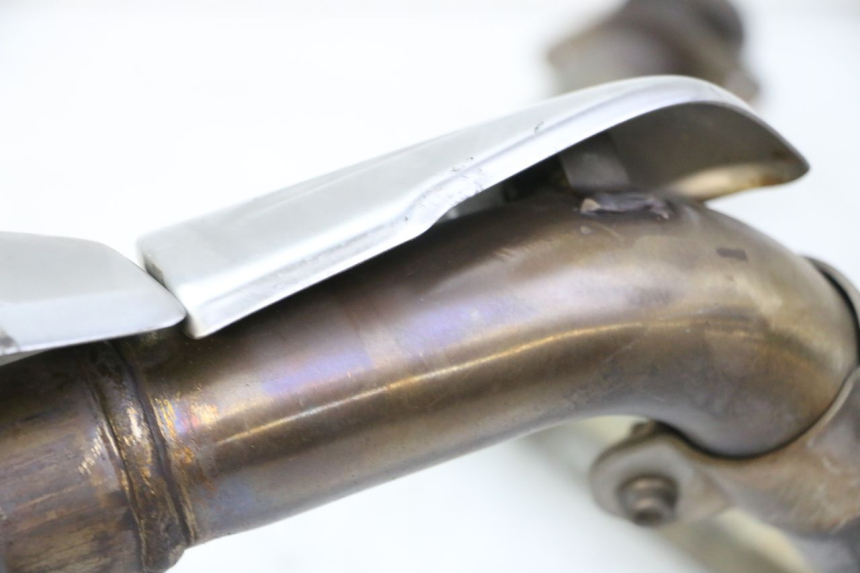 photo de POT ECHAPPEMENT BMW G310 R 310 (2016 - 2020) - Autre angle de vue