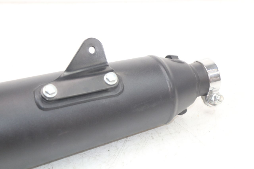 photo de POT ECHAPPEMENT GAUCHE ROYAL ENFIELD CONTINENTAL GT 650 (2019 - 2024) - Détails caractéristiques