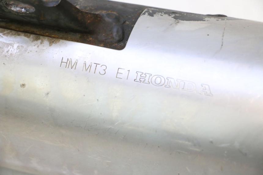 photo de POT ECHAPPEMENT GAUCHE HONDA ST PAN EUROPEAN 1100 (1990 - 2002) - Zoom état d’usage