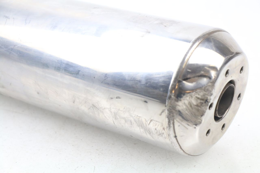 photo de POT ECHAPPEMENT GAUCHE YAMAHA FJR 1300 (2004 - 2005) - Gros plan technique