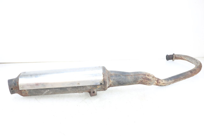 photo de Silencieux HYOSUNG GF 125 (2001 - 2005) - Gros plan technique