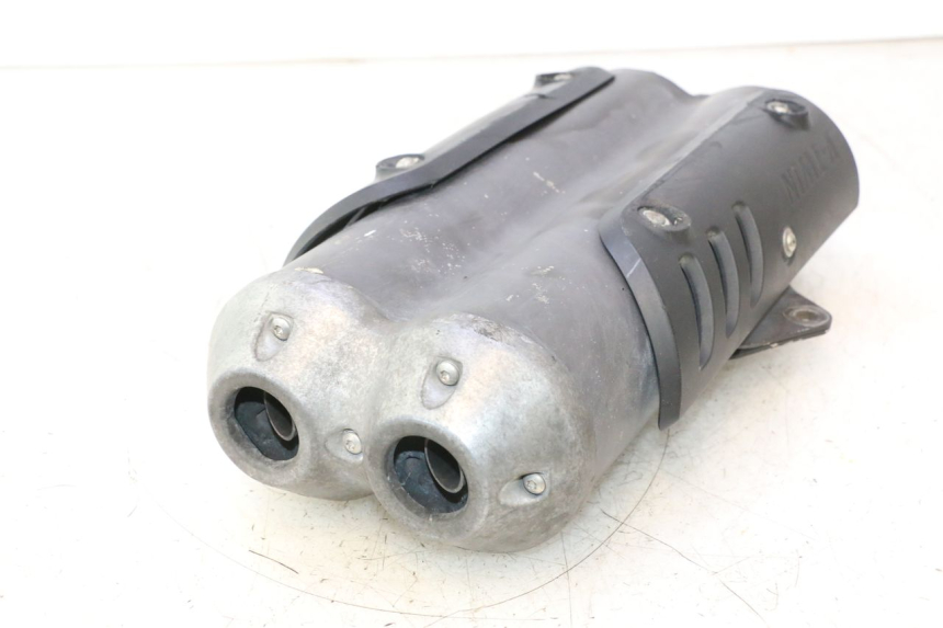 photo de POT ECHAPPEMENT GILERA GP 800 (2007 - 2013) - Zoom état d’usage