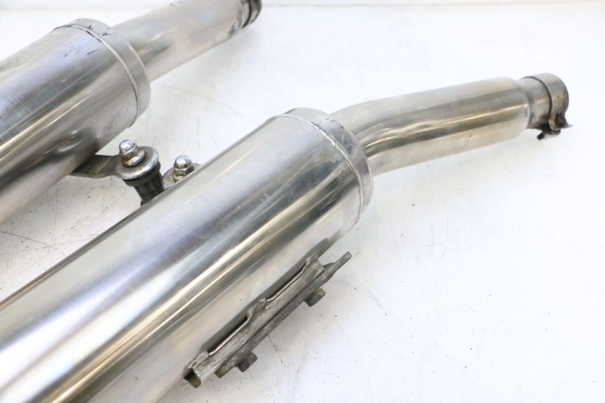 photo de POT ECHAPPEMENT KAWASAKI GPX F ZX750F 750 (1986 - 1990) - Photo complémentaire