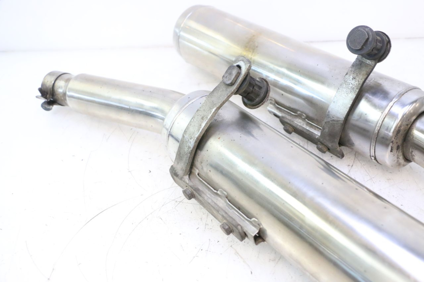photo de POT ECHAPPEMENT KAWASAKI GPX F ZX750F 750 (1986 - 1990) - Zoom état d’usage