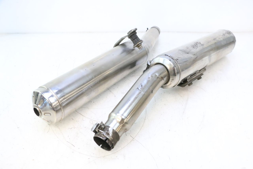 photo de POT ECHAPPEMENT KAWASAKI GPX F ZX750F 750 (1986 - 1990) - Points de fixation