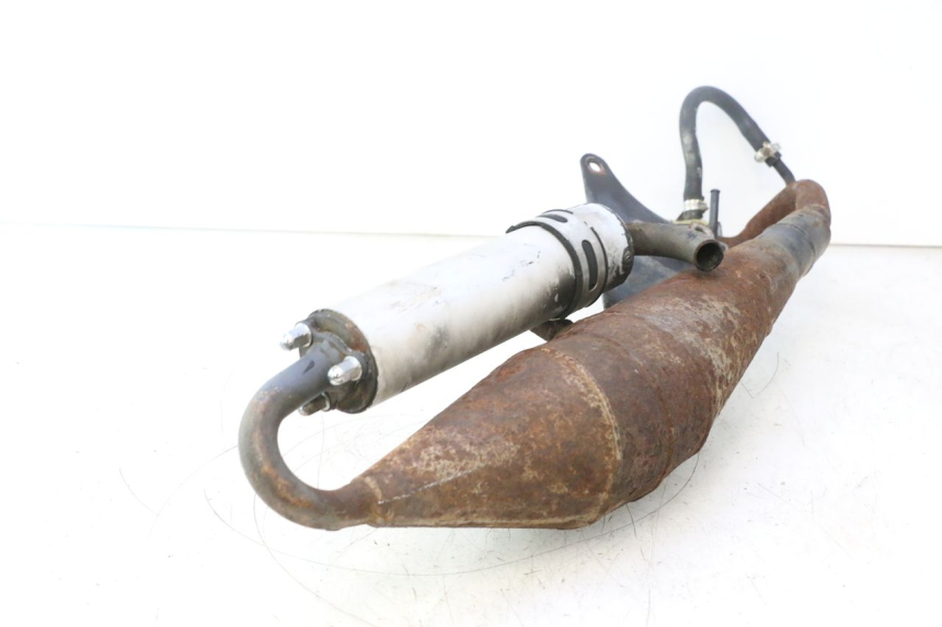 photo de POT ECHAPPEMENT NECO GPX LC 2T 50 (2014 - 2018) - Points de fixation