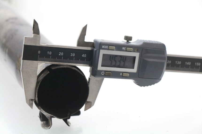 photo de POT ECHAPPEMENT SUZUKI GSXF GSX F 600 (1988 - 1997) - Détail de la pièce