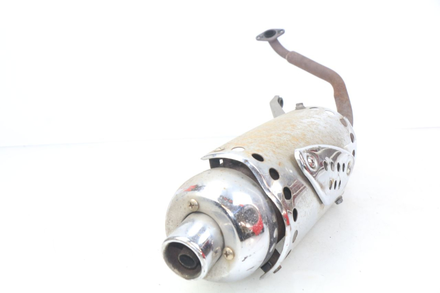 photo de POT ECHAPPEMENT HAOTIAN HT125T-2 125 - Vue rapprochée