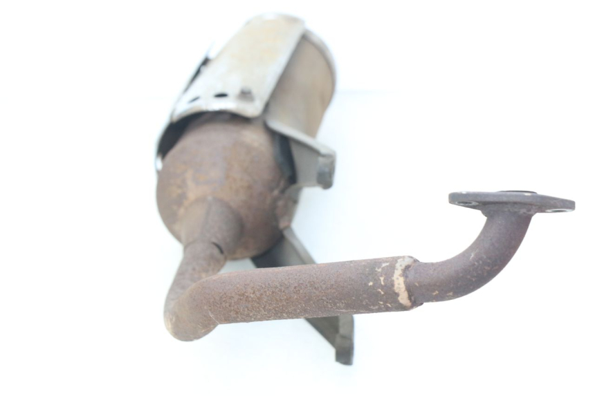 photo de POT ECHAPPEMENT HAOTIAN HT125T-2 125 - Points de fixation