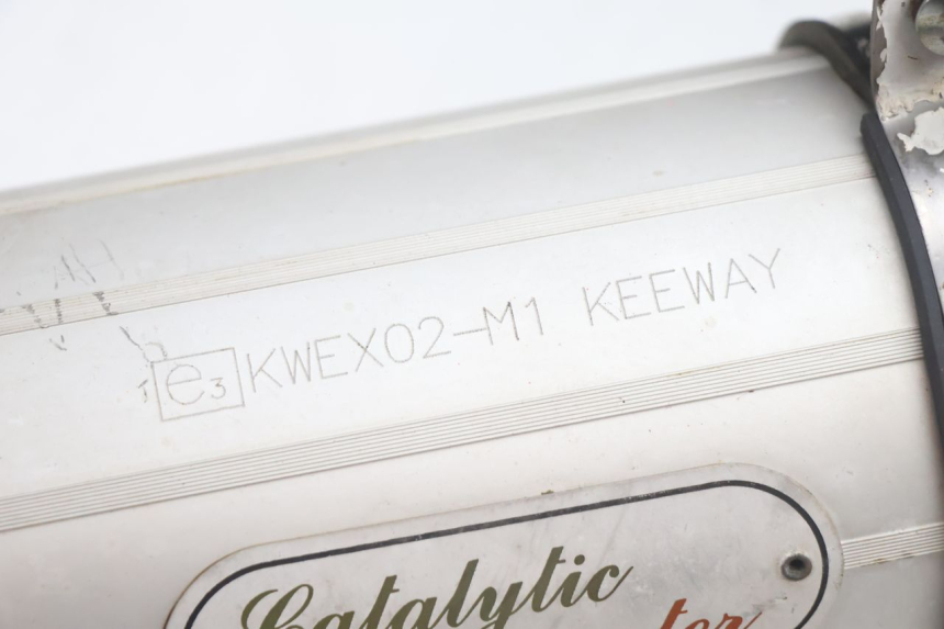 photo de POT ECHAPPEMENT KEEWAY HURRICANE 50 (2006 - 2019) - Gros plan technique