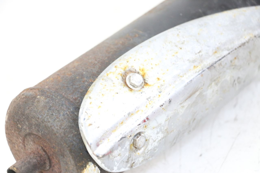 photo de POT ECHAPPEMENT JM MOTORS OLDIES 4T 50 (2010 - 2020) - Autre angle de vue