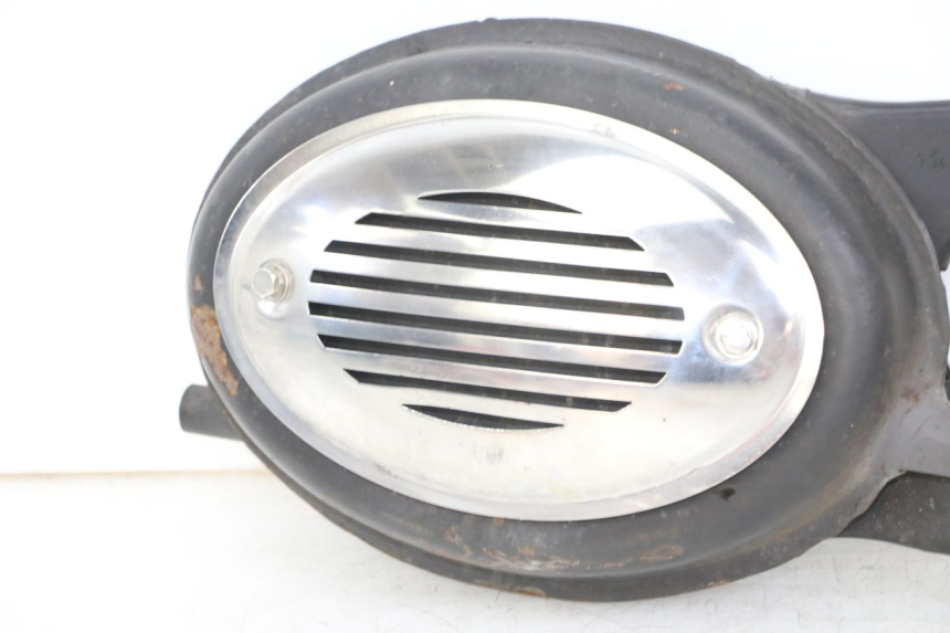 photo de POT ECHAPPEMENT JM MOTORS VX 125 (2022 - 2025) - Vue rapprochée