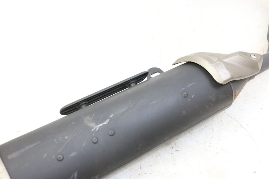 photo de POT ECHAPPEMENT KIDEN KD125-G 125 (2018 - 2022) - Zoom composants