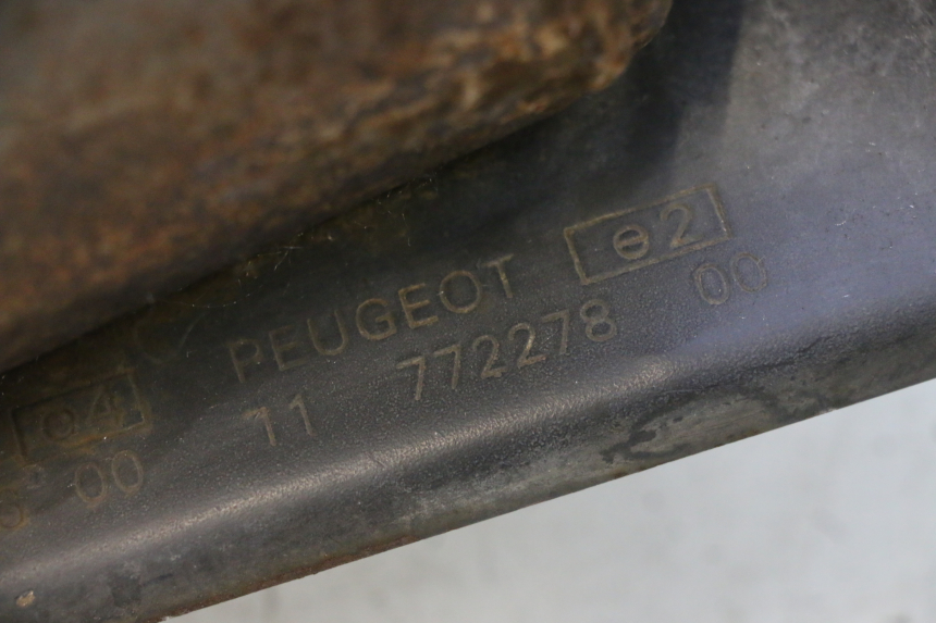 photo de POT ECHAPPEMENT PEUGEOT KISBEE 2T 50 (2010 - 2017) - Détail de la pièce
