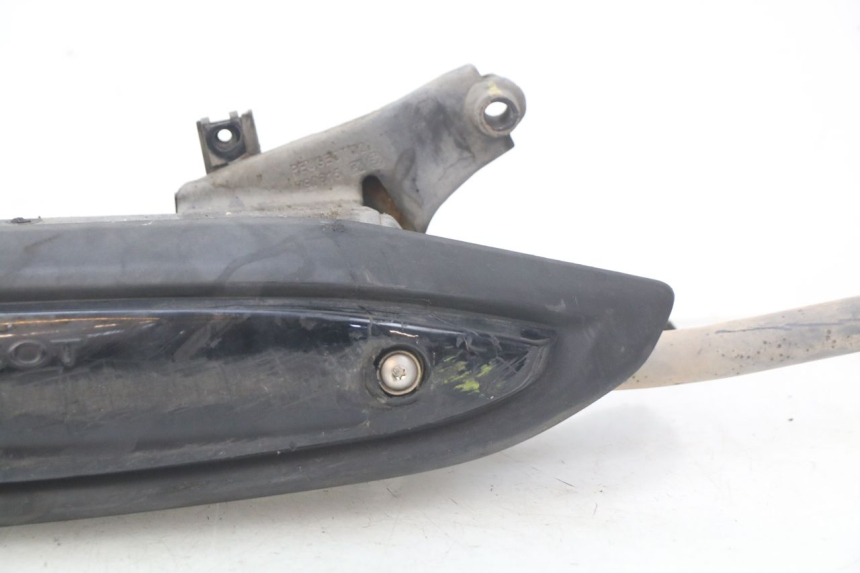 photo de POT ECHAPPEMENT PEUGEOT KISBEE 4T 50 (2018 - 2022) - Vue rapprochée