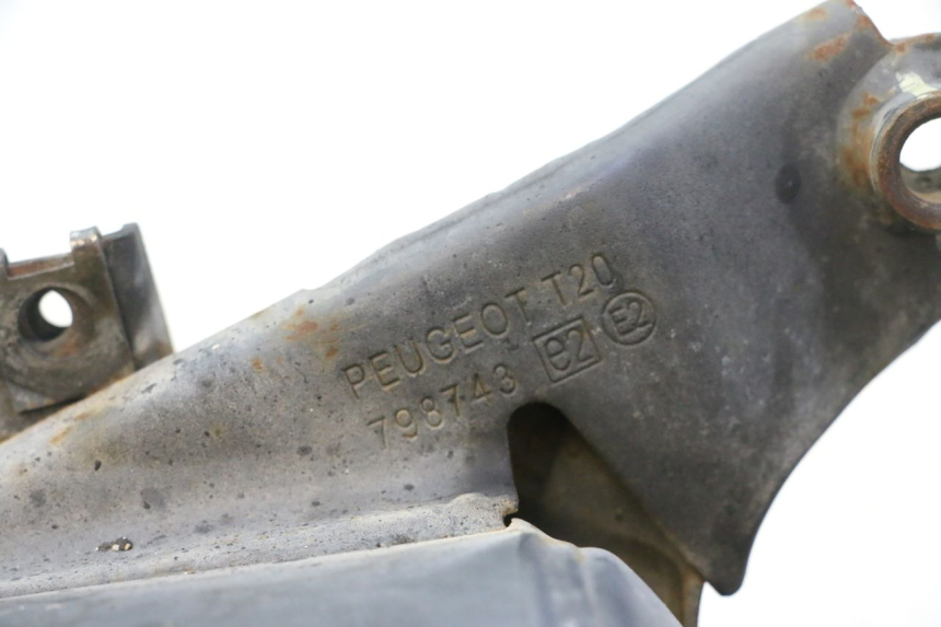 photo de POT ECHAPPEMENT PEUGEOT KISBEE 4T 50 (2018 - 2022) - Angle alternatif