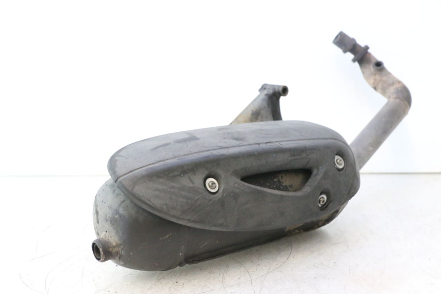 photo de POT ECHAPPEMENT PIAGGIO LIBERTY IGET 4T 50 (2021 - 2025) - Gros plan technique
