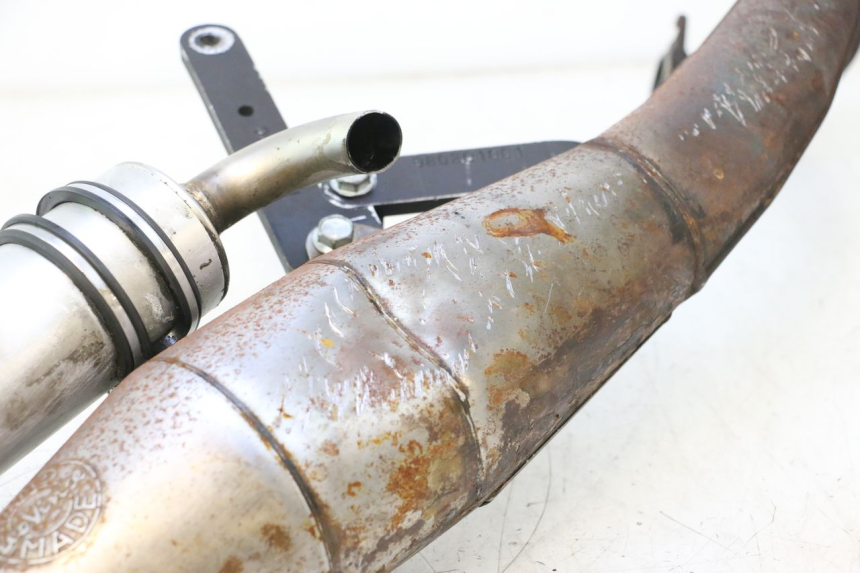 photo de POT ECHAPPEMENT PEUGEOT LUDIX SNAKE 2T 50 (2004 - 2014) - Aperçu profil