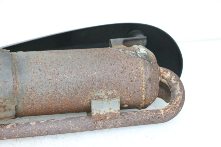 photo de POT ECHAPPEMENT SYM MIO 50 (2011 - 2017) - Gros plan technique