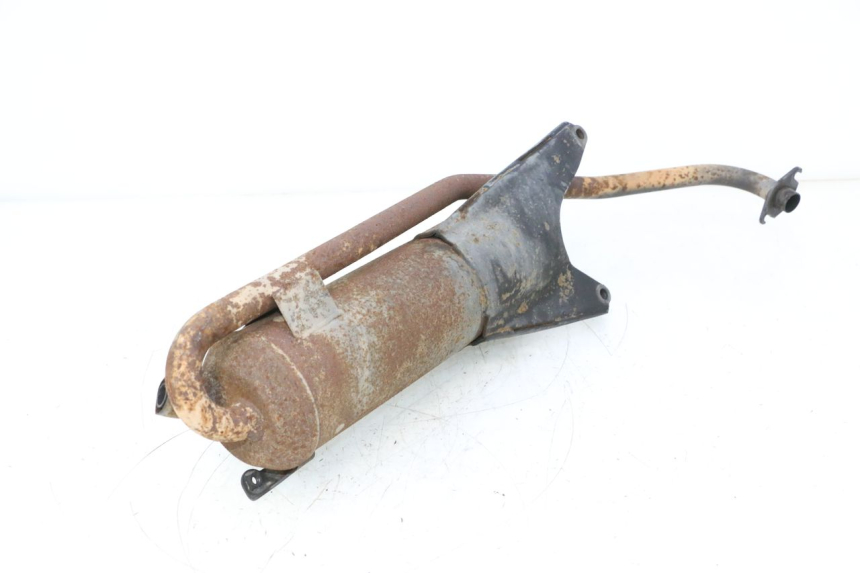 photo de POT ECHAPPEMENT SYM MIO 50 (2005 - 2010) - Gros plan technique