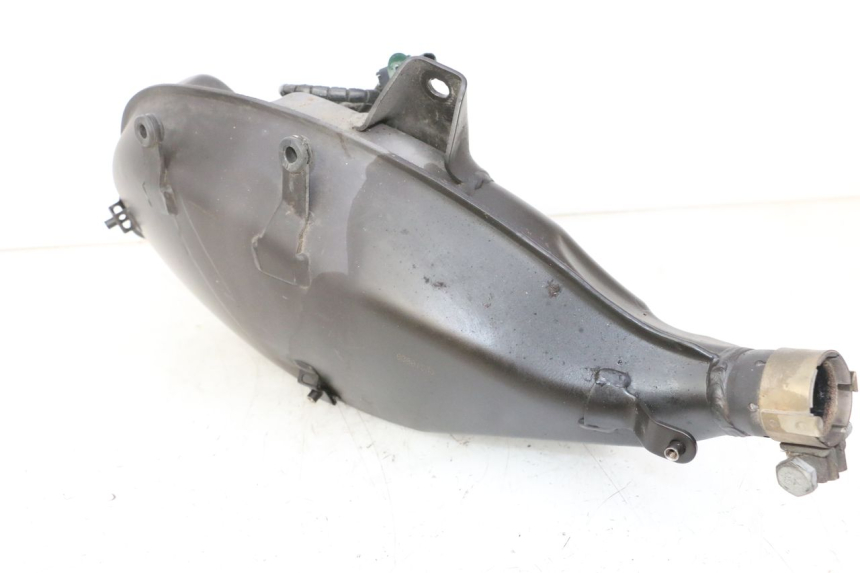 photo de POT ECHAPPEMENT PIAGGIO MP3 HPE 310 (2024 - 2025) - Gros plan technique