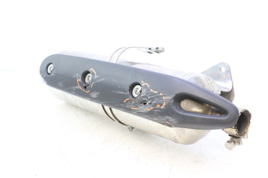 photo de POT ECHAPPEMENT PIAGGIO MP3 LT 400 (2007 - 2012) - Vue rapprochée
