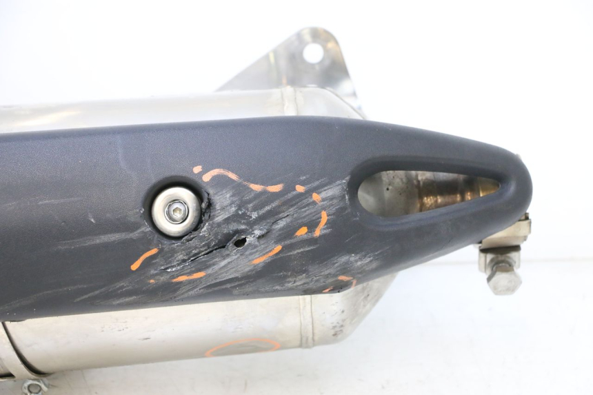 photo de POT ECHAPPEMENT PIAGGIO MP3 LT 400 (2007 - 2012) - Focus structure