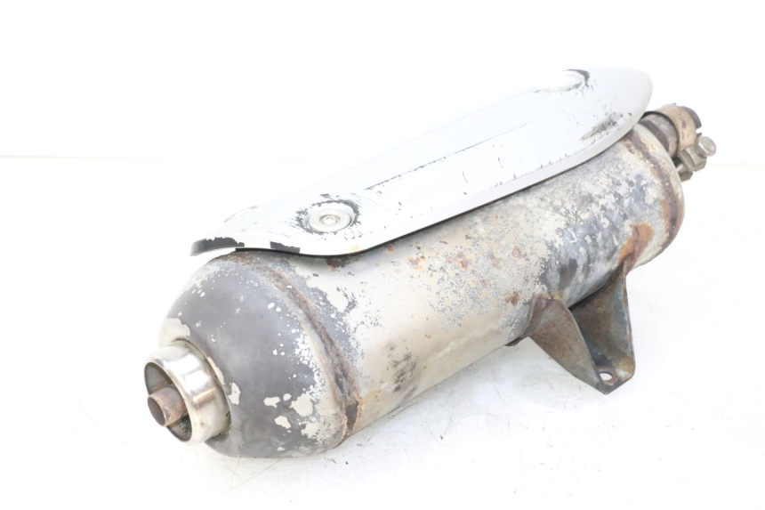 photo de POT ECHAPPEMENT PIAGGIO MP3 RL 250 (2006 - 2010) - Gros plan technique