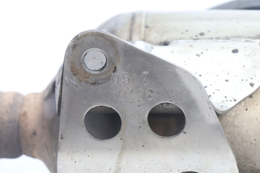 photo de POT ECHAPPEMENT PIAGGIO MP3 500 (2016 - 2018) - Points de fixation