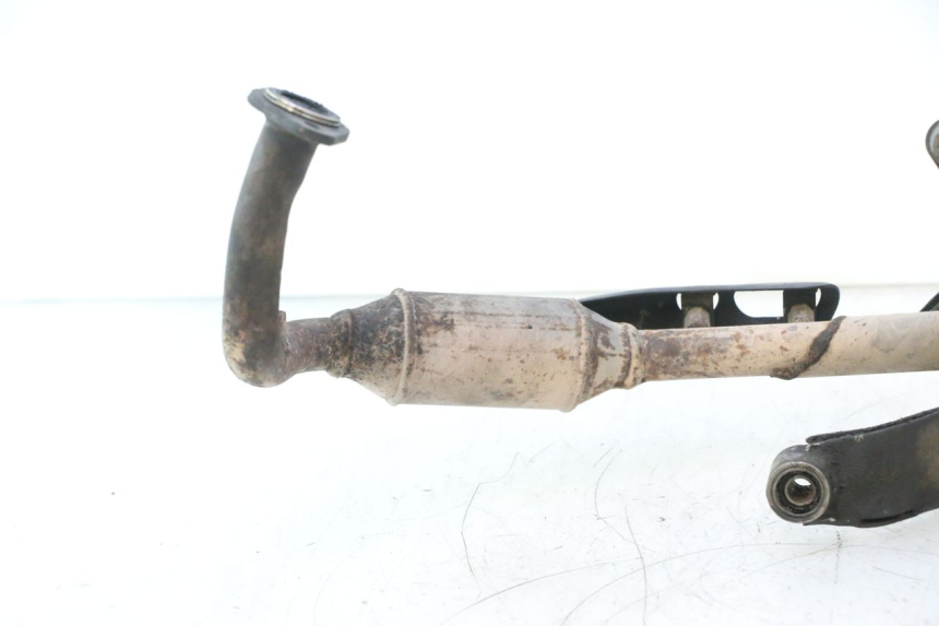 photo de POT ECHAPPEMENT KYMCO LIKE 4T 50 (2019 - 2025) - Points de fixation
