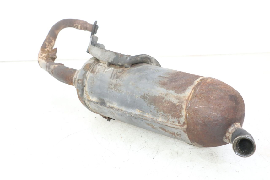 photo de POT ECHAPPEMENT PIAGGIO NEW TYPHOON 50 (2010 - 2017) - Gros plan technique