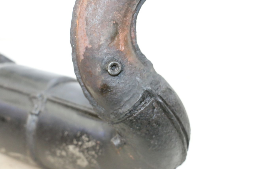 photo de POT ECHAPPEMENT HONDA NSR R 125 (1994 - 2003) - Vue rapprochée