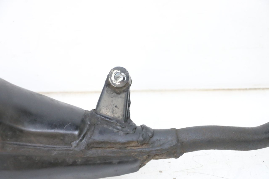 photo de POT ECHAPPEMENT HONDA NSR R 125 (1994 - 2003) - Points de fixation