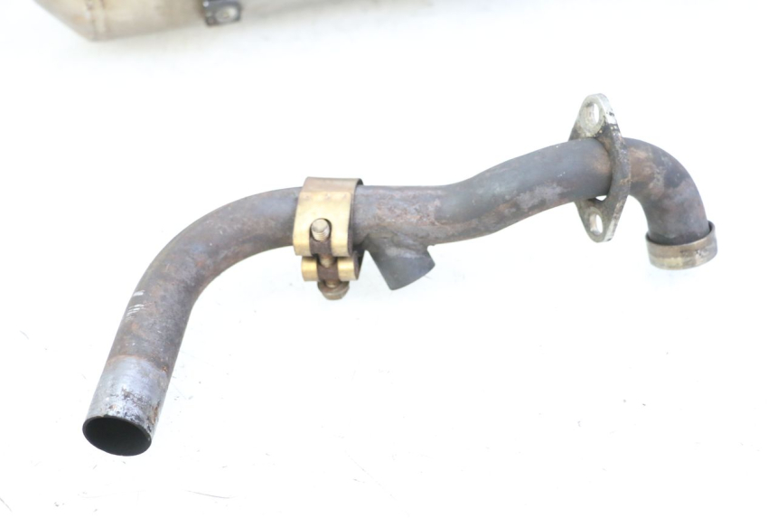 photo de POT ECHAPPEMENT PEUGEOT CITYSTAR 125 (2011 - 2017) - Gros plan technique