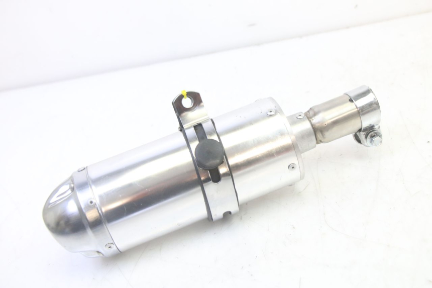 photo de POT ECHAPPEMENT APOLLO RFZ 125 - Gros plan technique