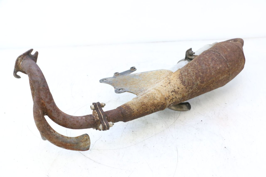 photo de POT ECHAPPEMENT KEEWAY RY6 2T 50 (2011 - 2019) - Points de fixation