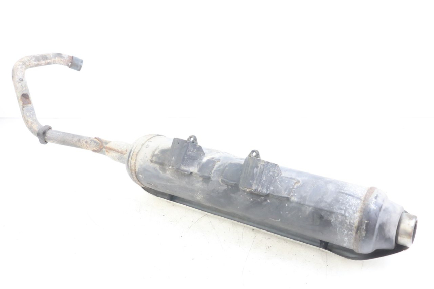 photo de POT ECHAPPEMENT APRILIA SCARABEO GT 125 (1999 - 2007) - Gros plan technique