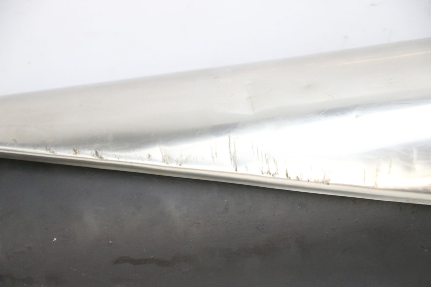 photo de POT ECHAPPEMENT APRILIA SCARABEO GT TOURING 125 (1999 - 2005) - Zoom composants