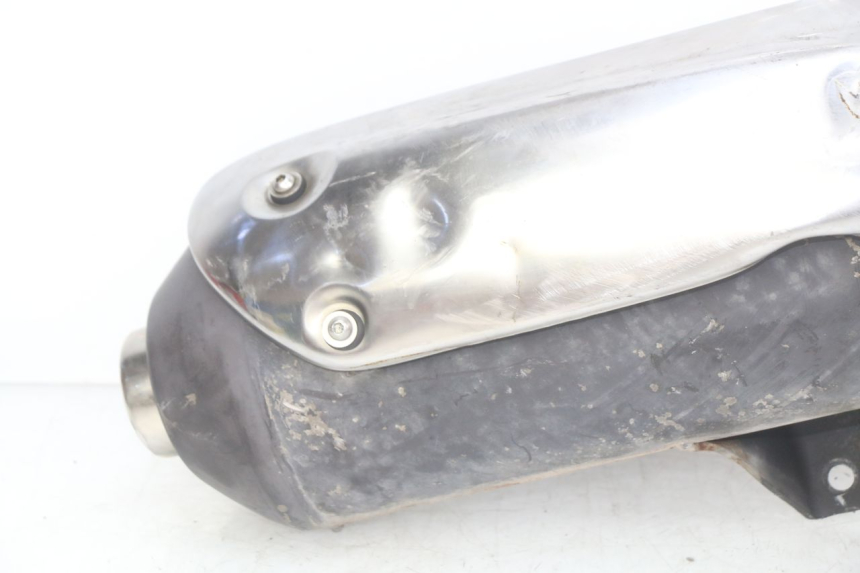 photo de POT ECHAPPEMENT APRILIA SCARABEO LIGHT 125 (2007 - 2011) - Détails caractéristiques