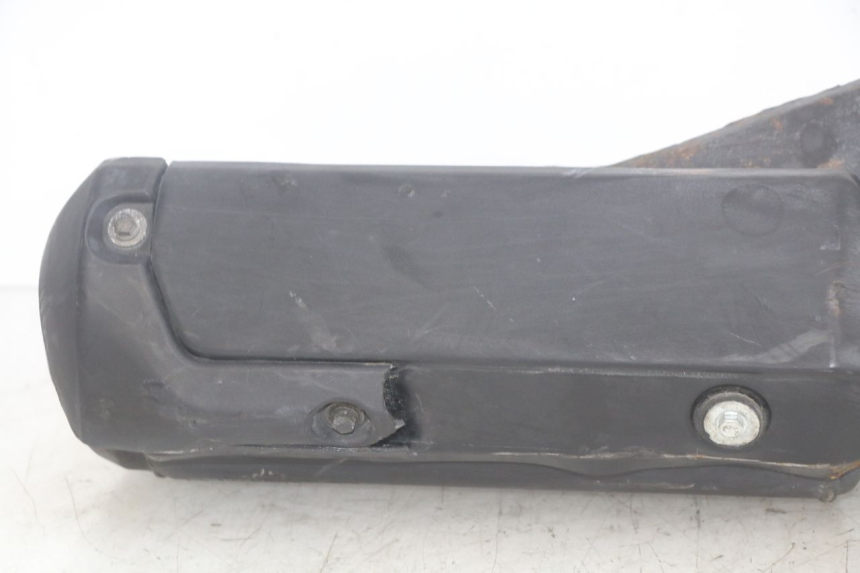 photo de POT ECHAPPEMENT HONDA SCV LEAD 100 (2003 - 2007) - Détails caractéristiques